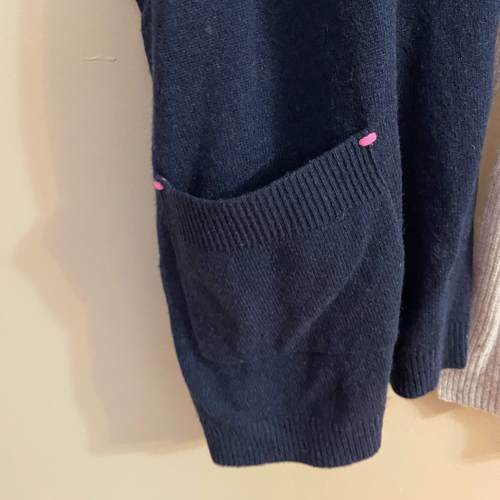 Label + Thread Cardigan - Picture 2 of 7